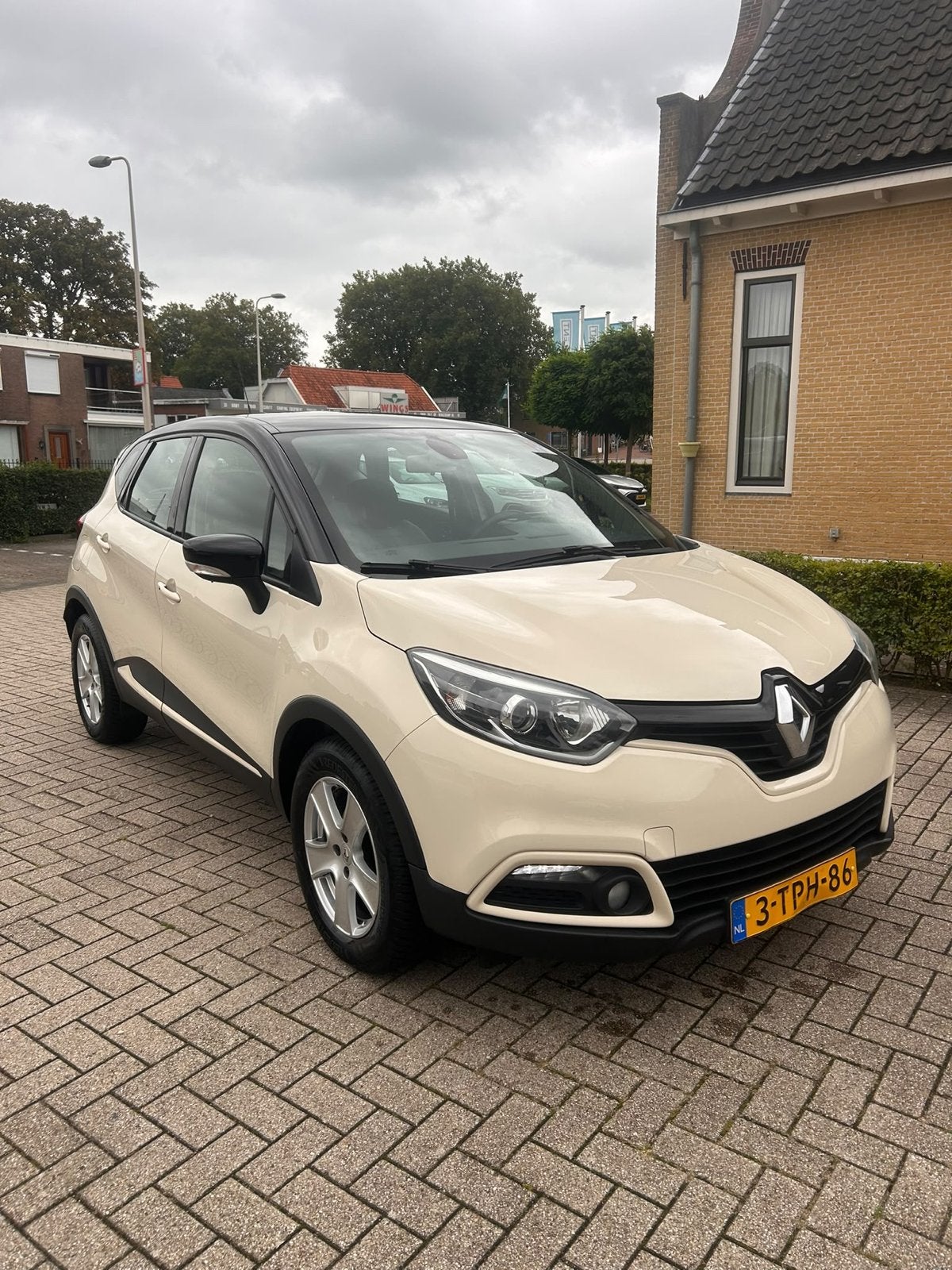 Renault Captur 1.2 TCE 120 EDC 2014 Wit, Auto's, 625 kg, 4 cilinders, Wit, Origineel Nederlands