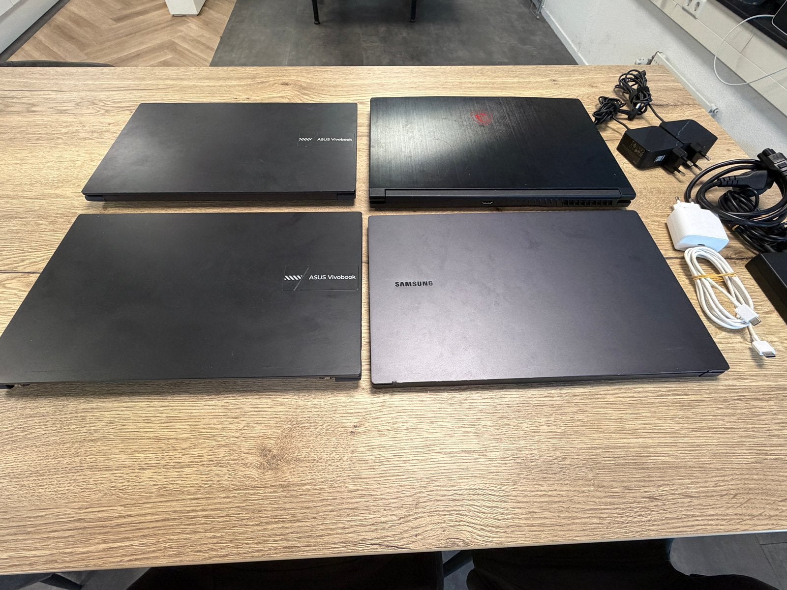Diverse laptops, lees omschrijving, Computers en Software, Ophalen, 15 inch, 2 tot 3 Ghz