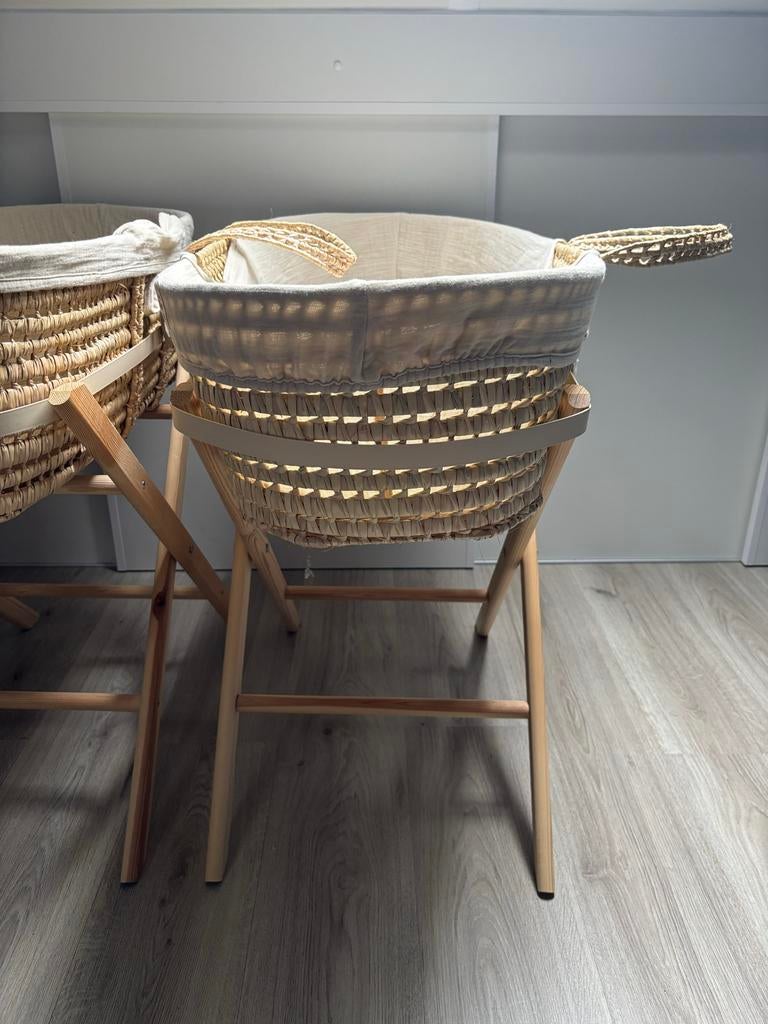 Baby wiegjes met standaard - per stuk of alle drie, Kinderen en Baby's, Ophalen of Verzenden, Zo goed als nieuw, Wieg