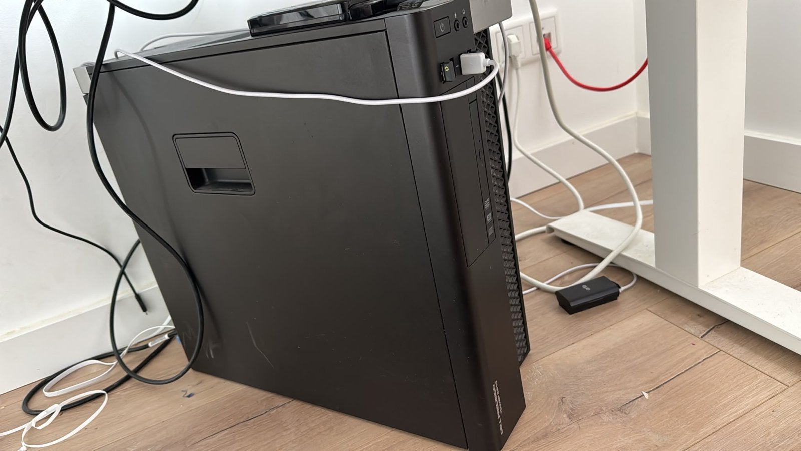 Dell Precision T5810 Workstation, NO HARD DISK, Computers en Software, Desktop Pc's, Ophalen, Gebruikt, SSD, Met videokaart