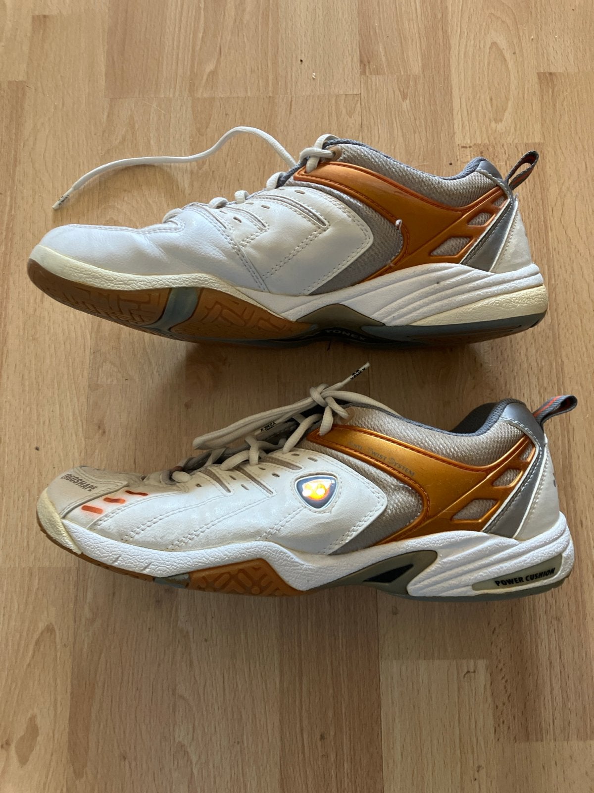 Yonex Power Cushion Indoor Sportschoenen Maat 44, Ophalen of Verzenden, Gebruikt, Schoenen