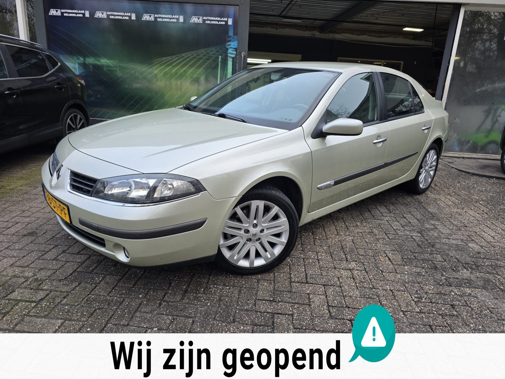 Renault Laguna 2.0-16V T Tech Line | 2E EIGENAAR | export |, Auto's, Voorwielaandrijving, Gebruikt, 1295 kg, 4 cilinders