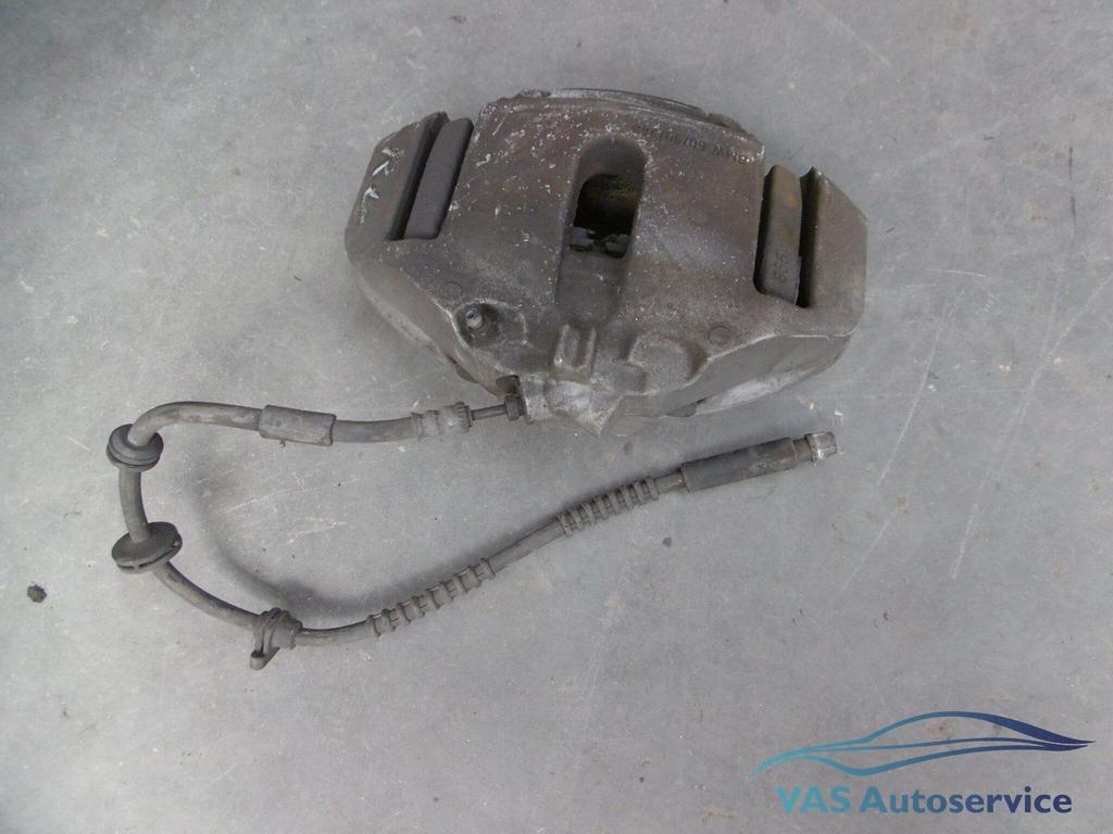 Remklauw BMW 5-serie F10-F12 rechtsvoor, Gebruikt, -, -, Ophalen of Verzenden