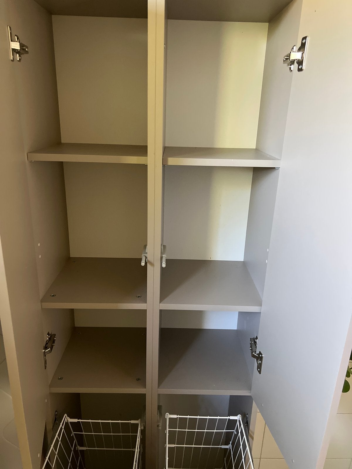 Praktische (badkamer) opbergkast met planken en wasmanden, Ophalen, Gebruikt, 50 tot 100 cm, 150 tot 200 cm