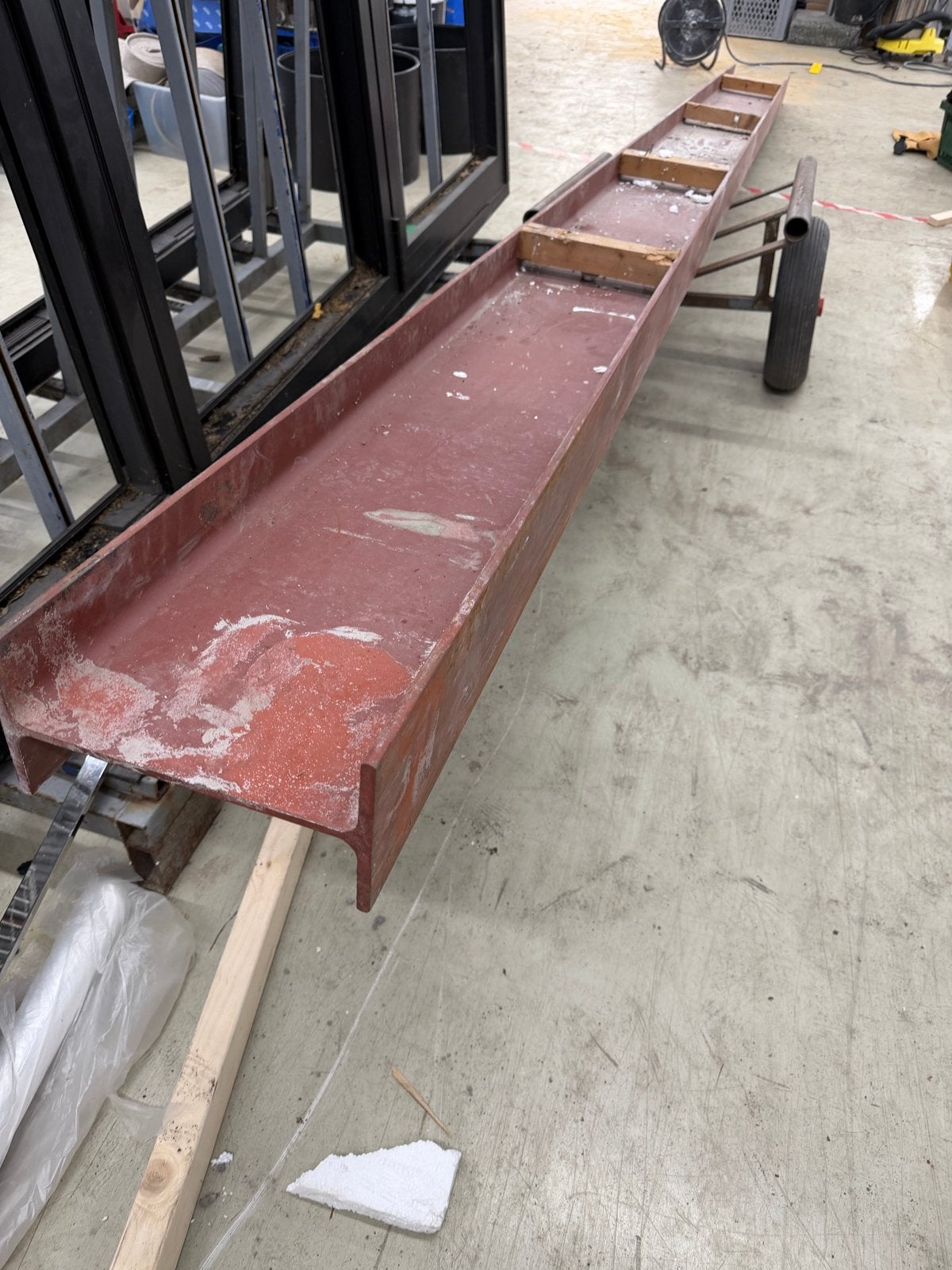 Stalen IPE Balk 270x135mm, 4900mm lang, met menie, Ophalen, Gebruikt, IJzer
