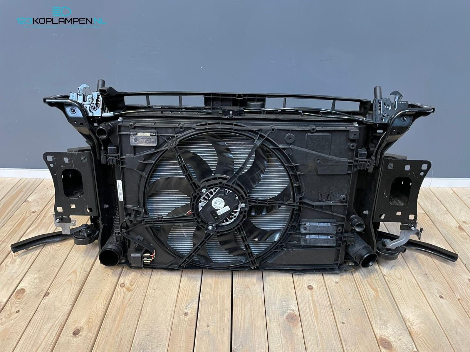 VW Volkswagen Golf 8 GTI 2.0 TSI voorfront koelerpakket, Ophalen, Gebruikt, -, Volkswagen