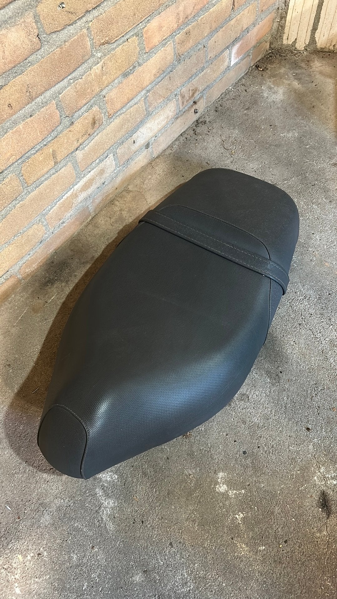 gilera runner 180cc dd zadel netjes, Ophalen of Verzenden, Zo goed als nieuw, Zadel, Piaggio