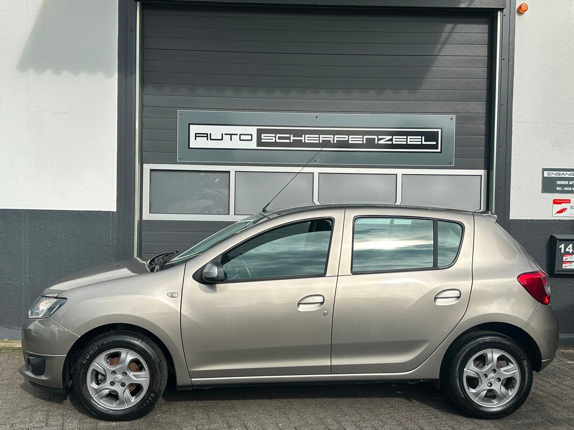 Dacia Sandero 0.9 TCe 10th Anniversary | AIRCO |73.446 km |, Auto's, Voorwielaandrijving, 898 cc, Stof, Gebruikt