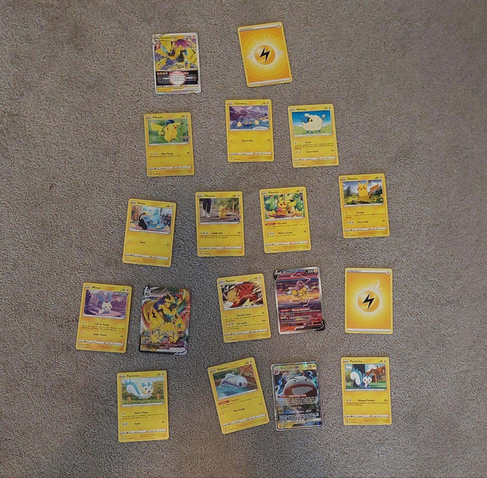 Grote Pokémon kaartenverzameling – VMAX, GX, V, Rainbow Rare, Hobby en Vrije tijd, Ophalen of Verzenden, Zo goed als nieuw, Meerdere kaarten