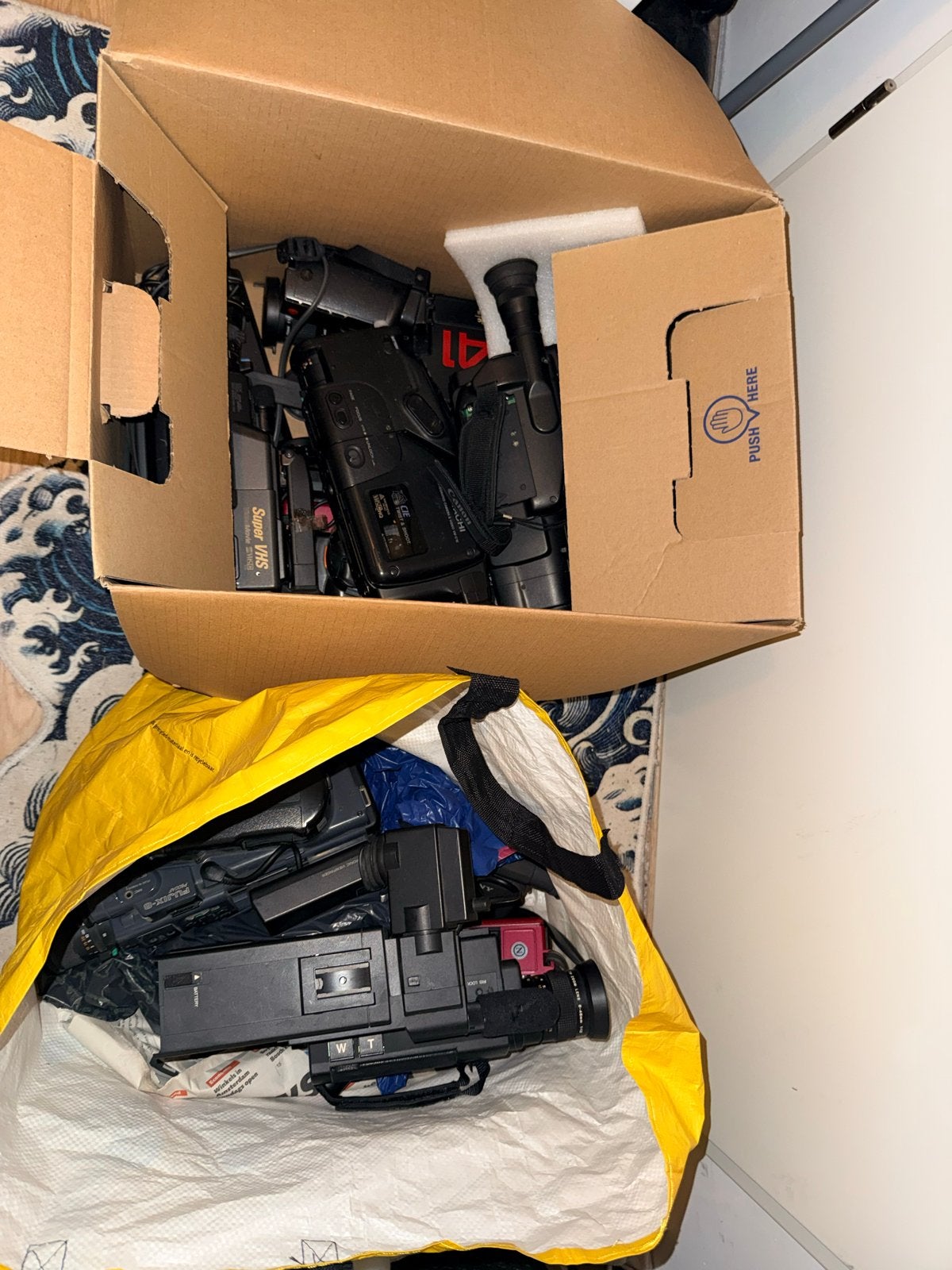 Partij retro videocamera's - JVC, Hitachi, Canon, Sony, Ophalen of Verzenden, VHS of SVHS, Camera