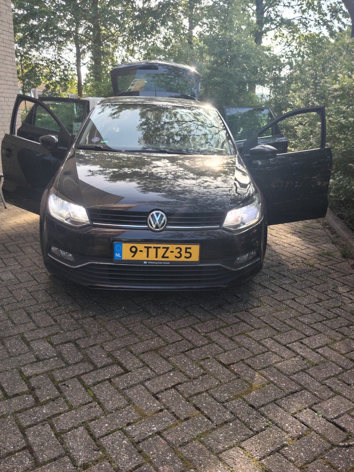 Volkswagen Polo 1.2 TSI 66KW 2014 Zwart, 40 €/maand, 4 cilinders, Zwart, Origineel Nederlands