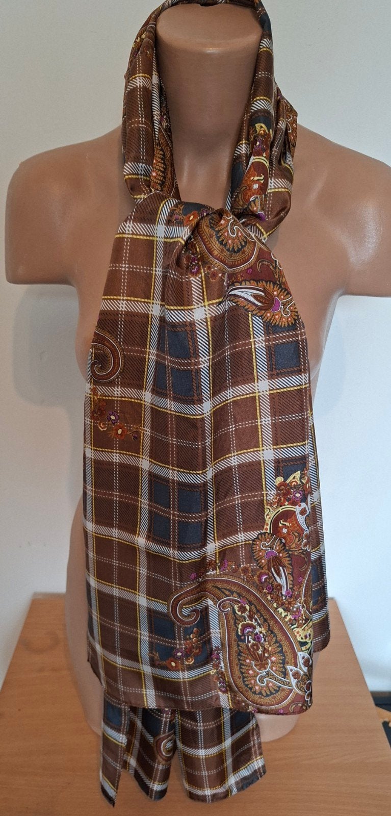 Romano Shawls 100% Zijden Sjaal met Paisley en Ruitprint, Kleding | Dames, Maat 46/48 (XL) of groter, Ophalen of Verzenden, Zo goed als nieuw
