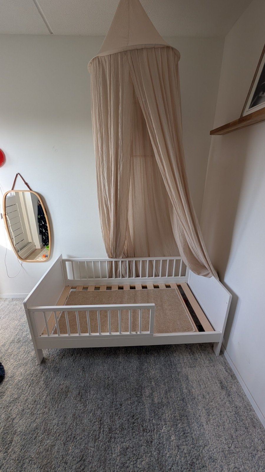 ledikant 140 x 70, Kinderen en Baby's, Kinderkamer | Complete kinderkamers, Ophalen, Zo goed als nieuw, Jongetje of Meisje