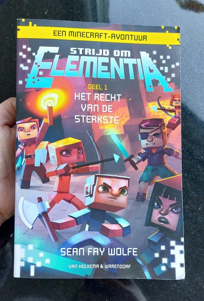 Minicraft Boek: Strijd om Elementia  Deel 1, Ophalen