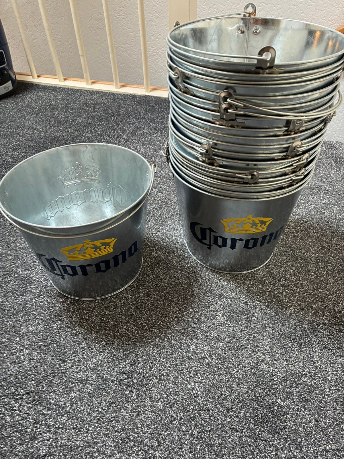 Corona bucket 17x, Ophalen