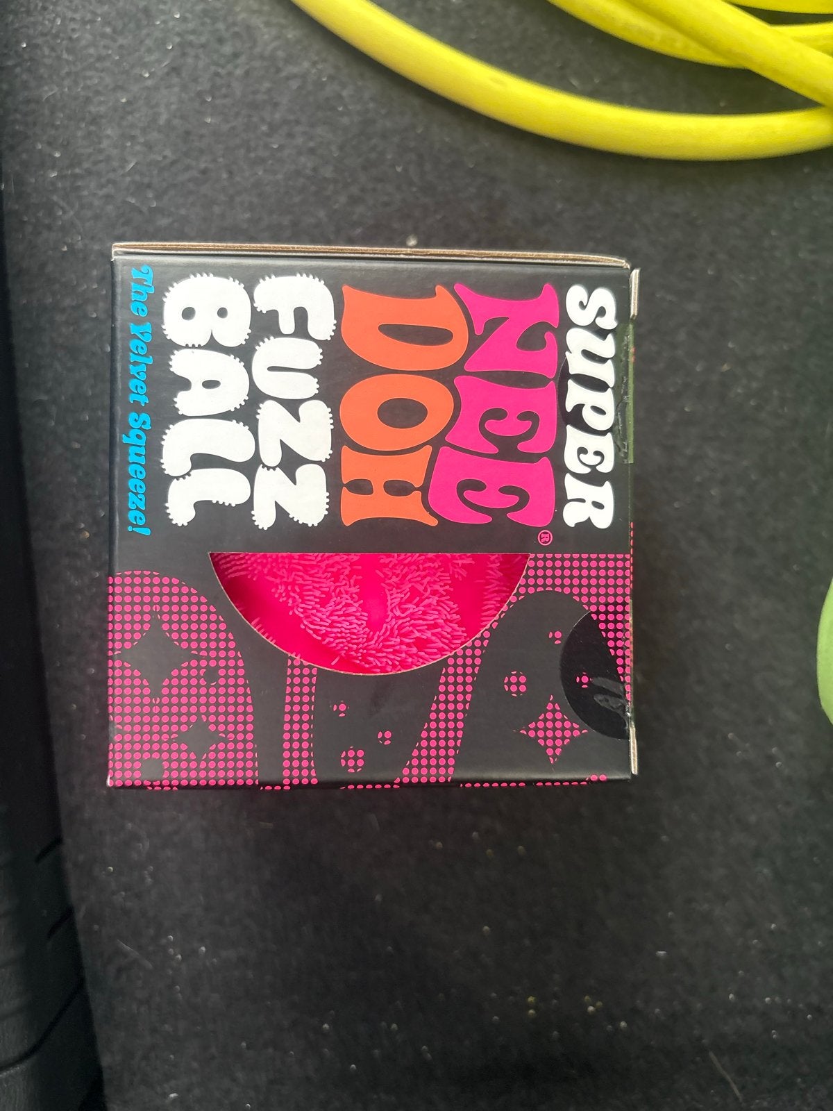 Super NeeDoh Fuzz Ball - Roze stressbal, Ophalen of Verzenden, Nieuw, Jongen of Meisje