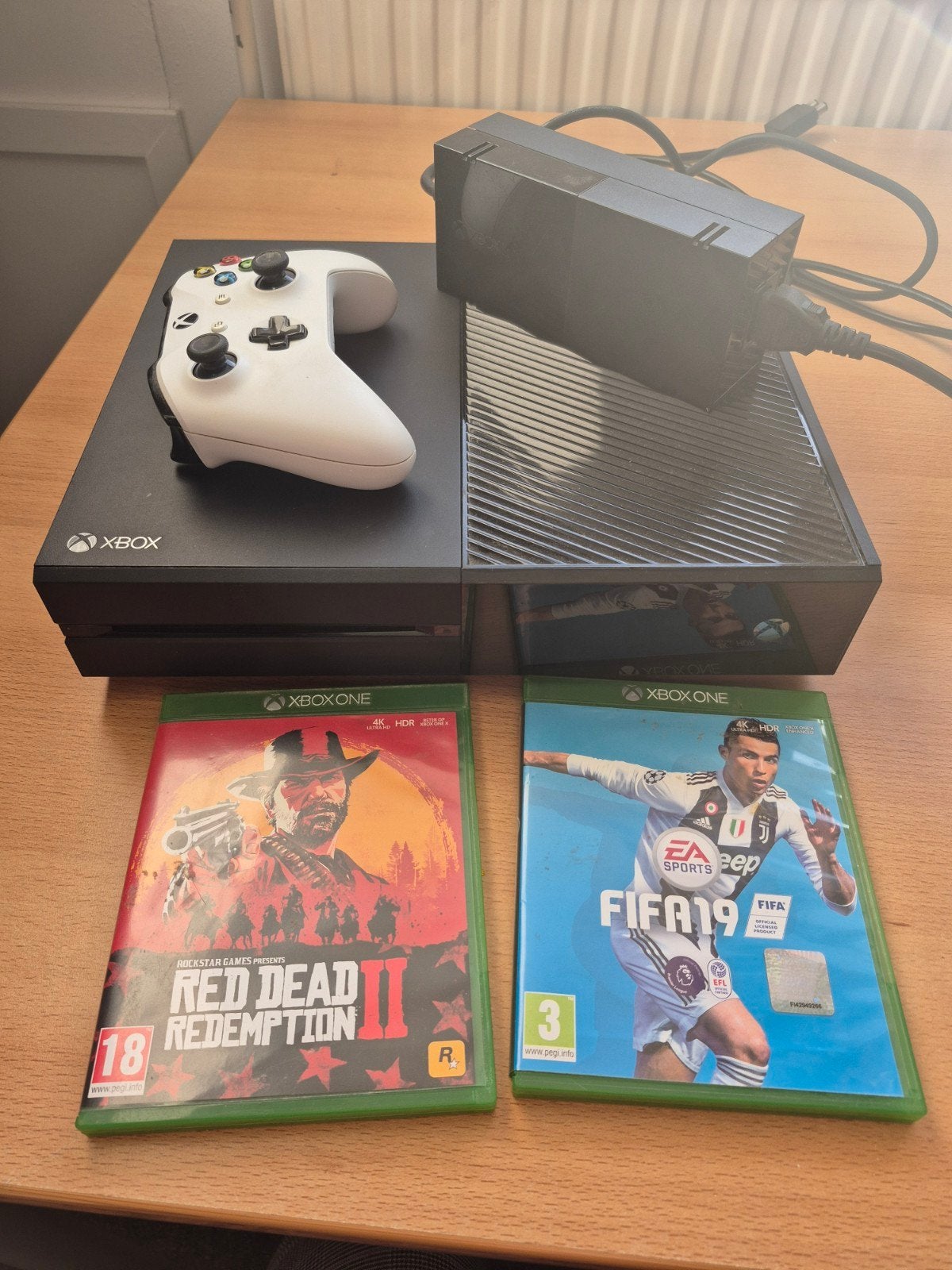 Xbox One met controller en 2 spellen, Spelcomputers en Games, Ophalen, Gebruikt, 1 speler, Role Playing Game (Rpg)