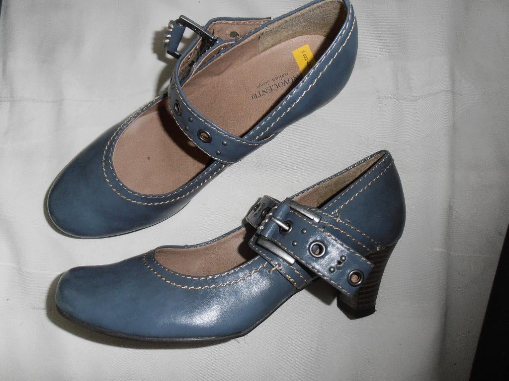 leuk dames schoentje, Kleding | Dames, Ophalen, Pumps, Blauw, Zo goed als nieuw