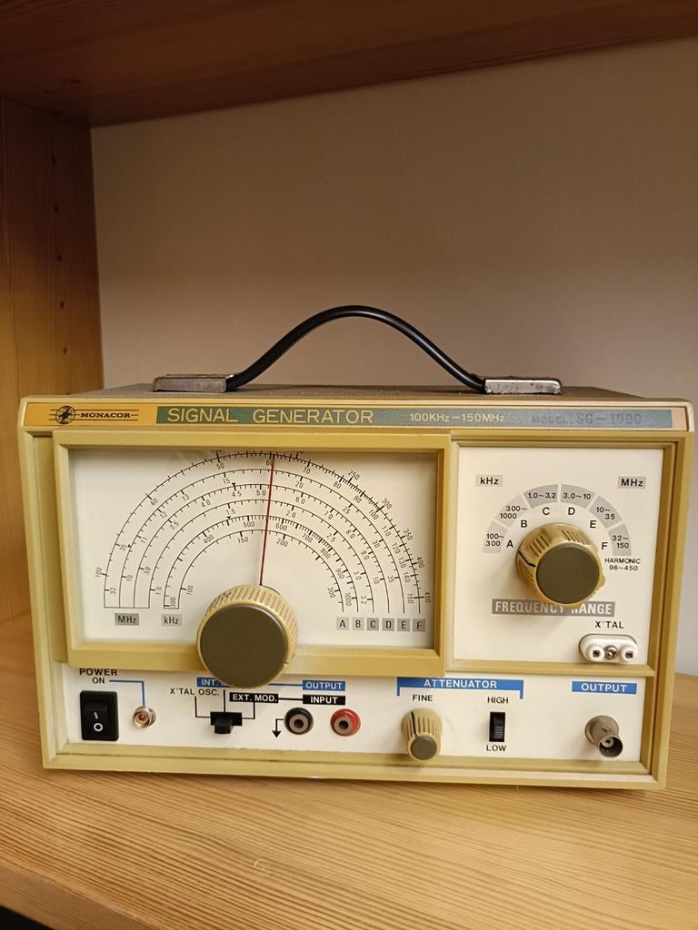Monacor SG-1099 Signaalgenerator 100kHz-150MHz, Ophalen of Verzenden