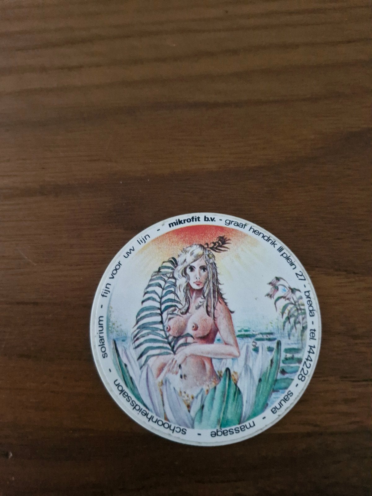11860 Vintage sticker Mikrofit Breda - Schoonheidssalon, Ophalen of Verzenden, Gebruikt, Bedrijf of Vereniging