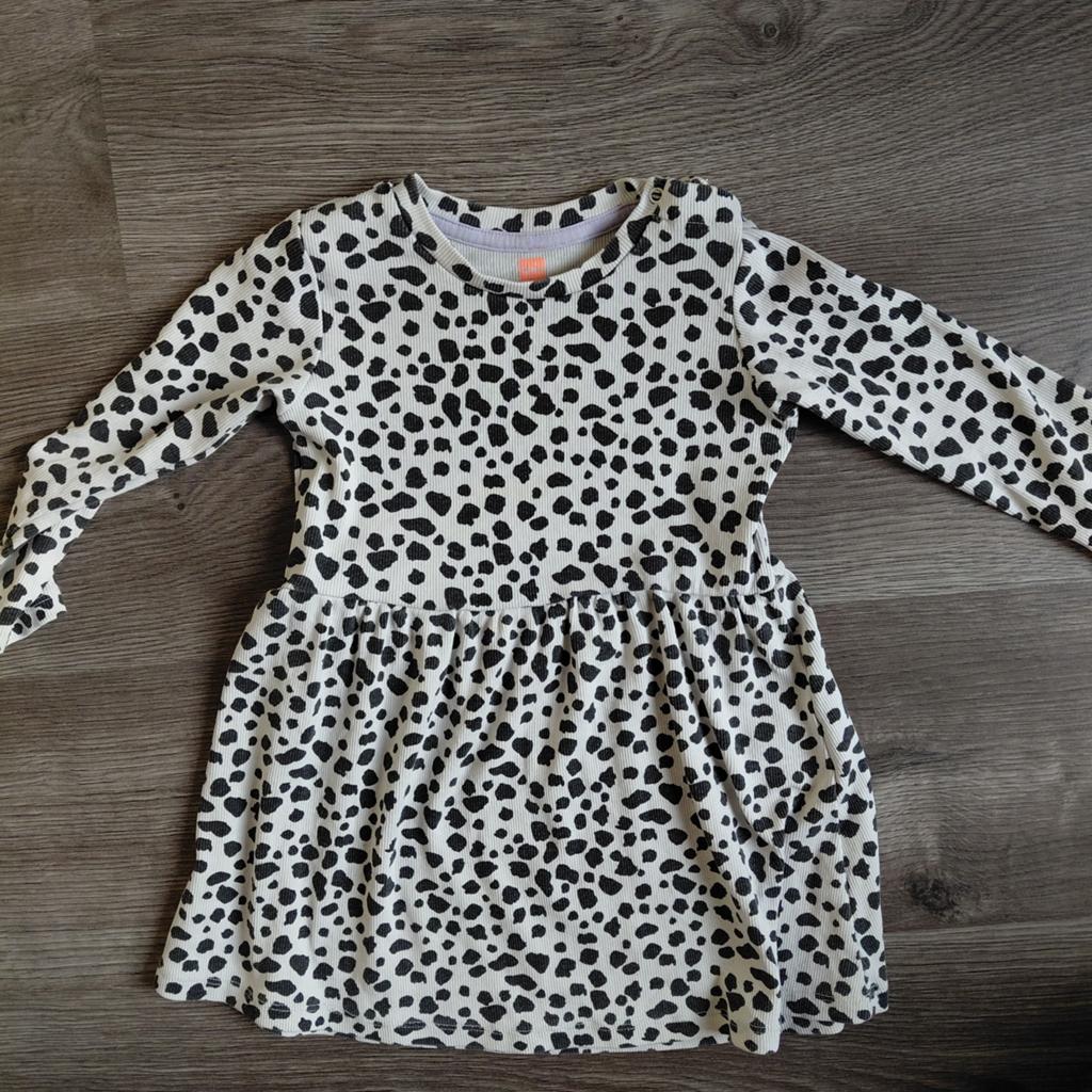 Jurk maat 98 zo goed als nieuw, Kinderen en Baby's, Kinderkleding | Maat 98, Meisje, Ophalen of Verzenden, Zo goed als nieuw, Jurk of Rok