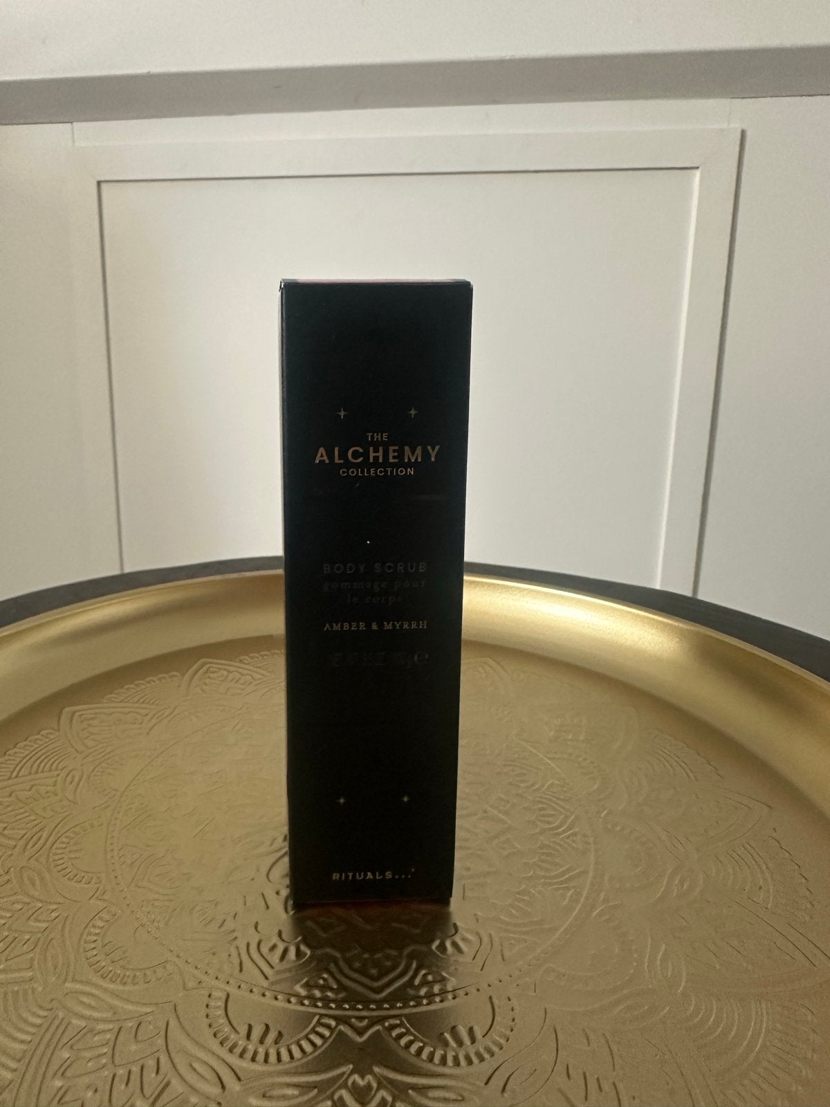 Limited Edition ALCHEMY Body Scrub Amber & Myrrh, Sieraden, Tassen en Uiterlijk, Ophalen of Verzenden, Nieuw, Bad & Douche