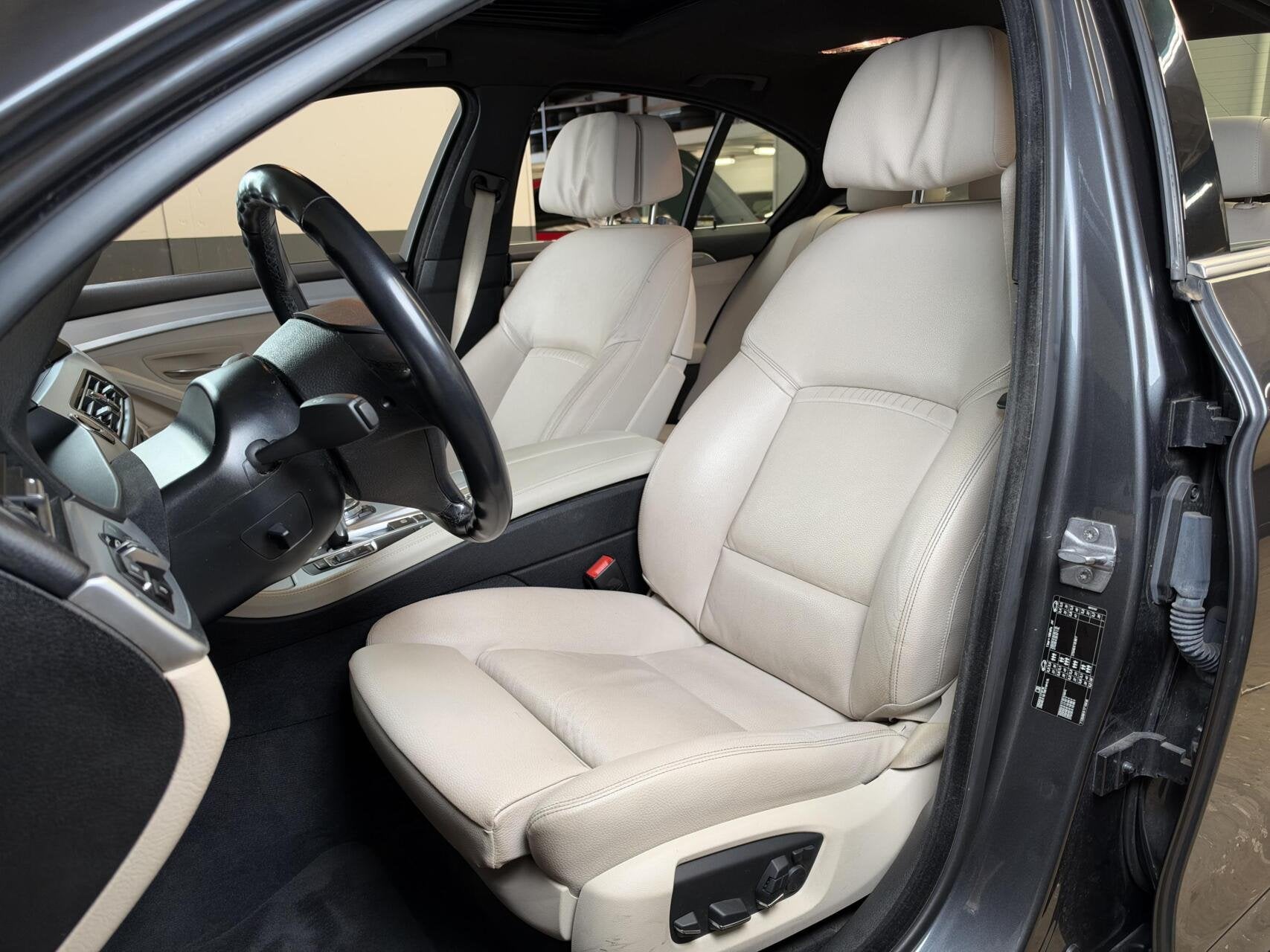 BMW 520i Luxury Edition|Schuifdak|Leder|Memory|Virtual|Hifi|, Automaat, Achterwielaandrijving, Gebruikt, Euro 6