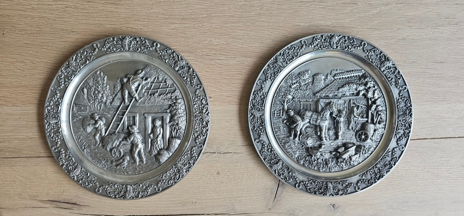2 Riskin Tinnen Wandborden - Ambachten Serie, Ophalen of Verzenden
