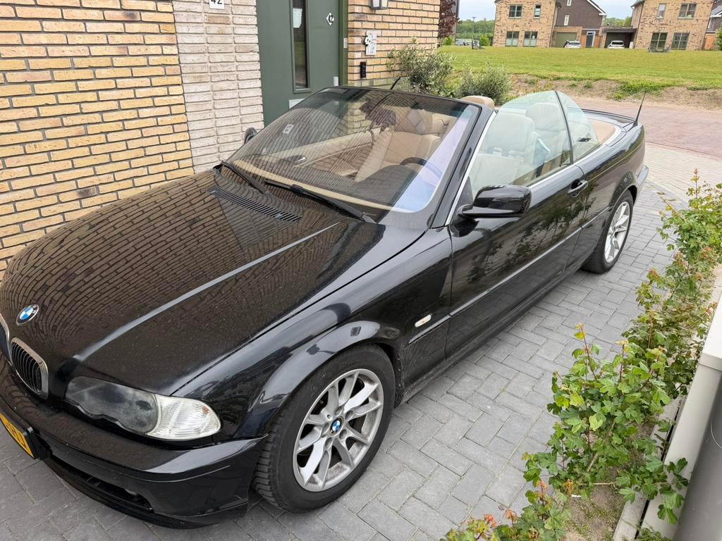 BMW 3-Serie 2.5 CI 325 Cabriolet AUT 2001 Zwart, Auto's, BMW, Particulier, 3-Serie, Benzine, F, Cabriolet, Automaat, Origineel Nederlands