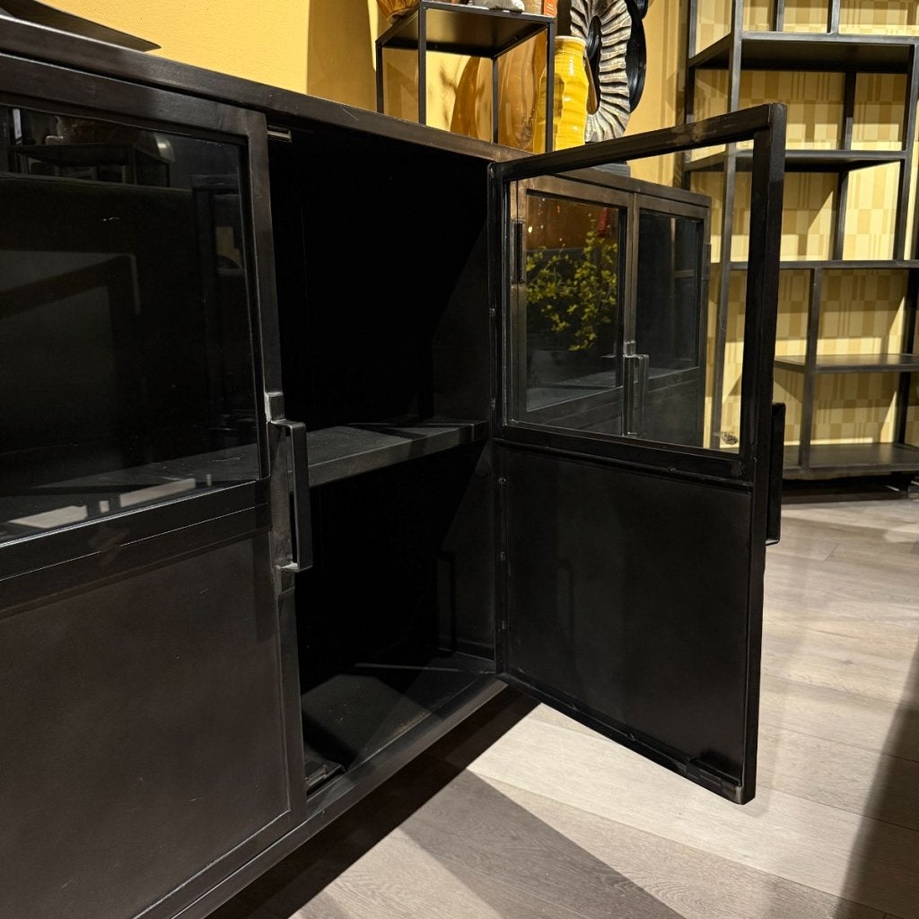 Dressoir Carpino - 4 Deur - Zwart Metaal/Glas - Pronto Wonen, Niet ingevuld, Niet ingevuld, Niet ingevuld
