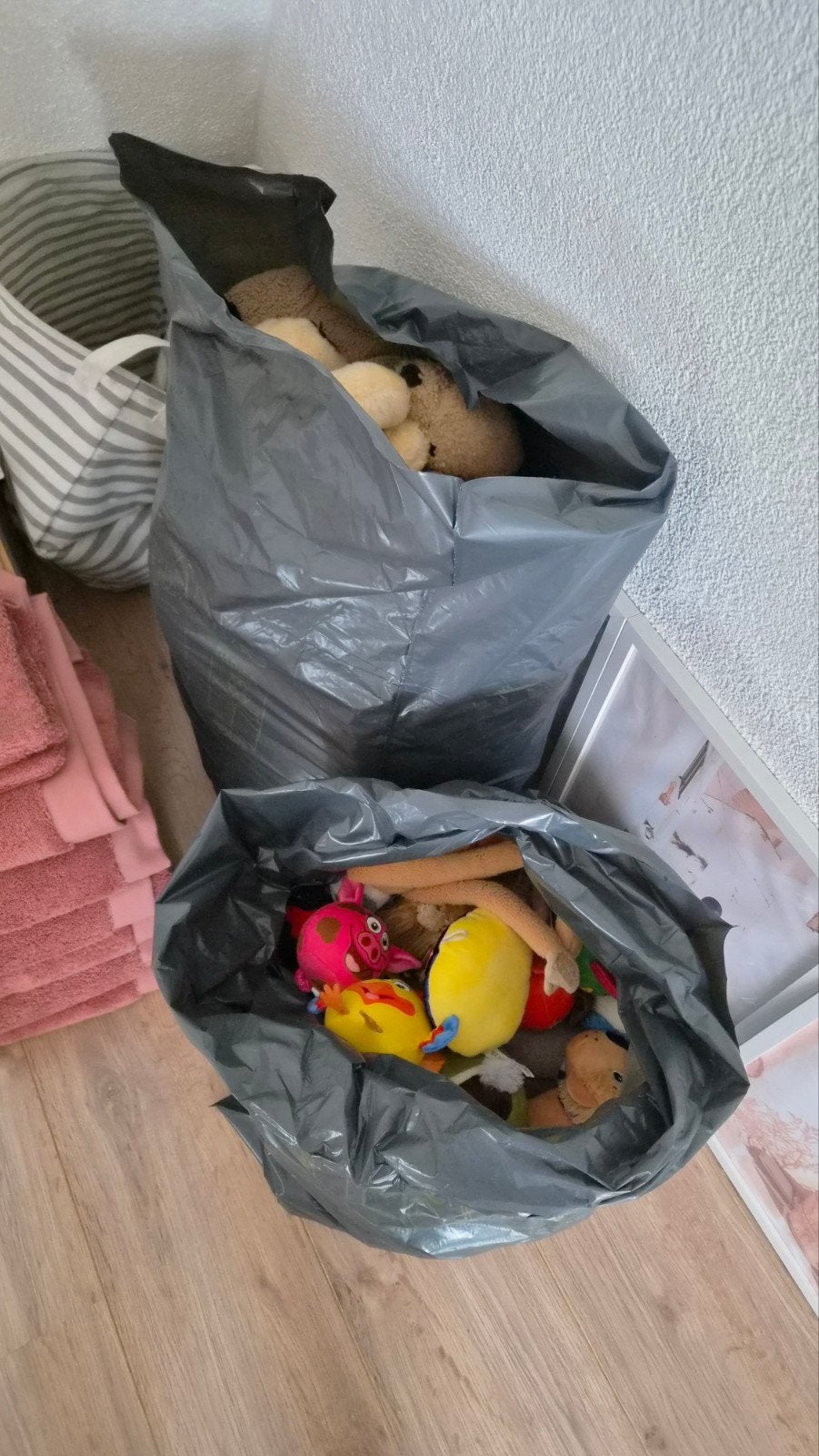 Grote zakken vol met diverse knuffels, Ophalen, Gebruikt, Overige typen, Middelgroot (20 tot 80 cm)