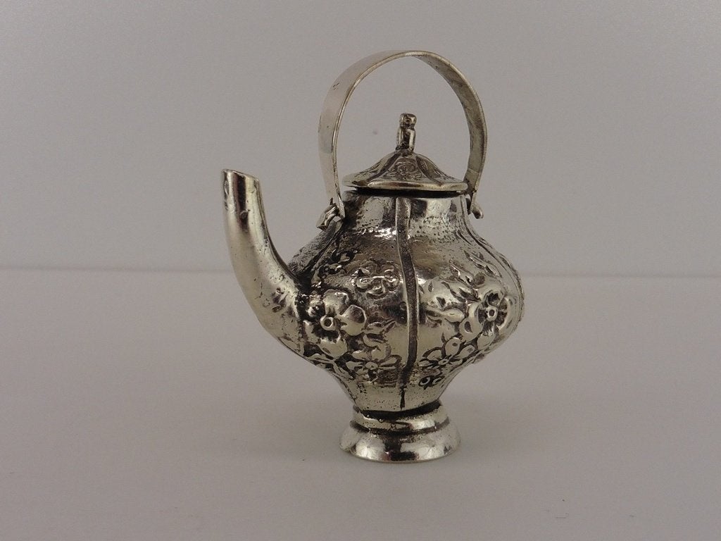 Zilveren miniatuur Theepot                               Z51, Ophalen of Verzenden, Zilver