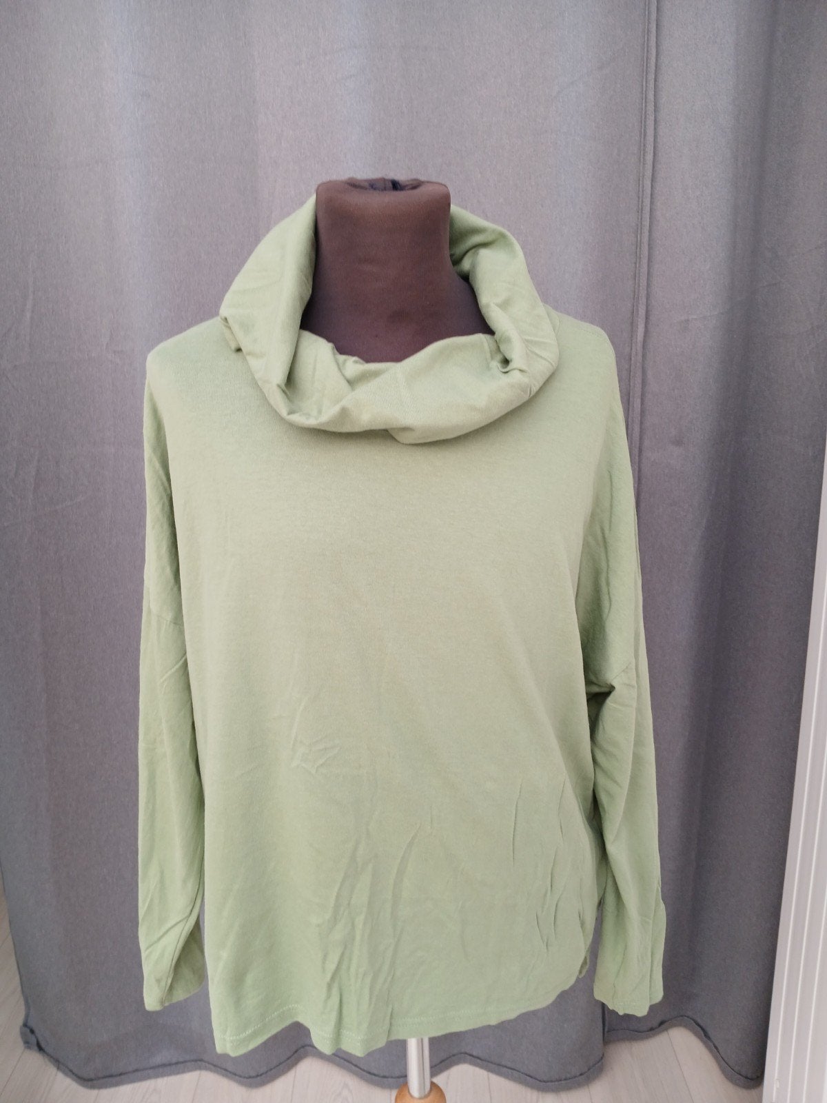 Bpc nieuwe zachtgroene trui maat 44/46, Kleding | Dames, Maat 42/44 (L), Nieuw, Ophalen of Verzenden, Lange mouw