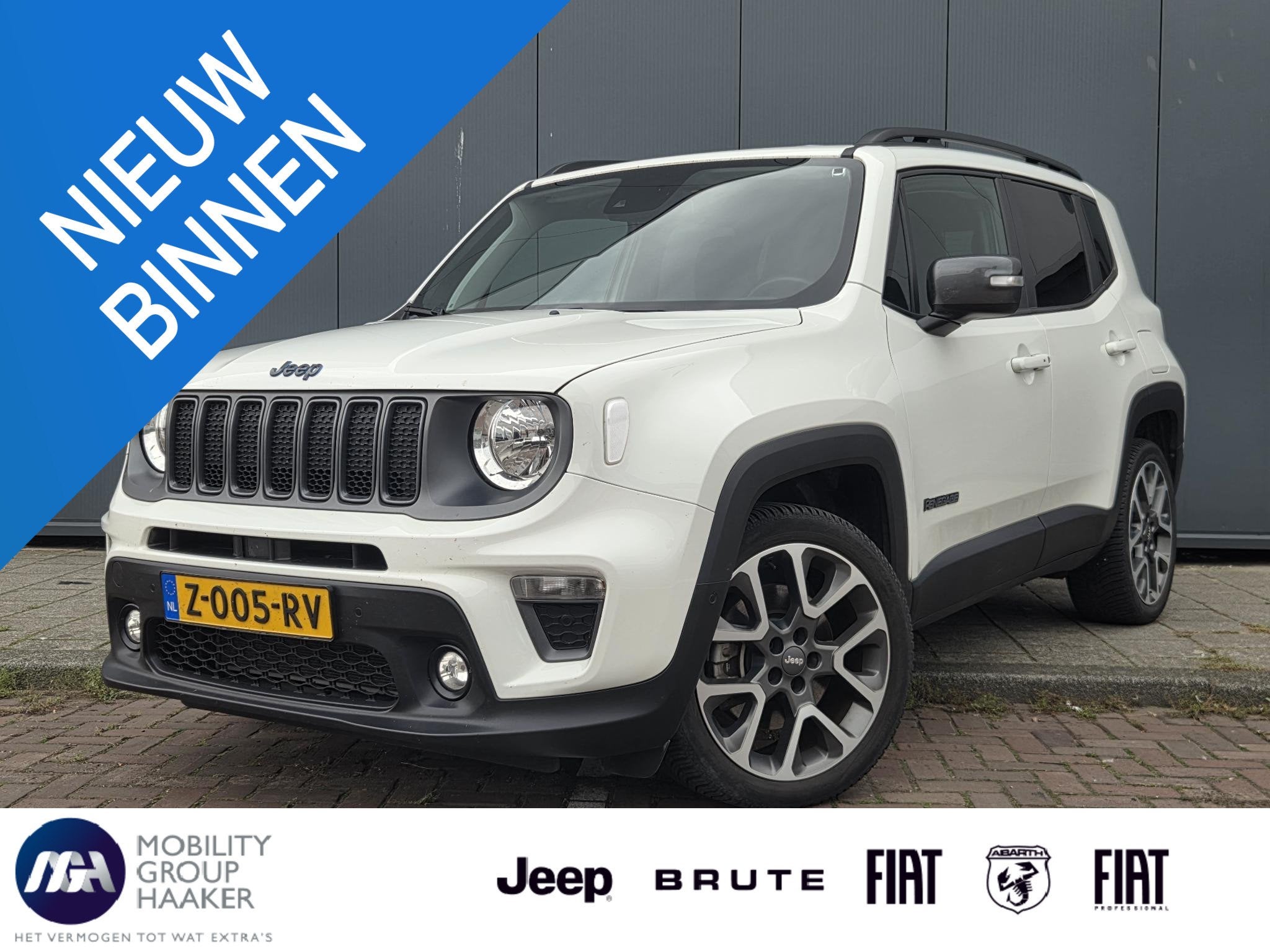 Jeep Renegade 4xe 240 Plug-in Hybrid Electric S | Apple-Andr, Auto's, Automaat, Stof, Gebruikt, 4 cilinders