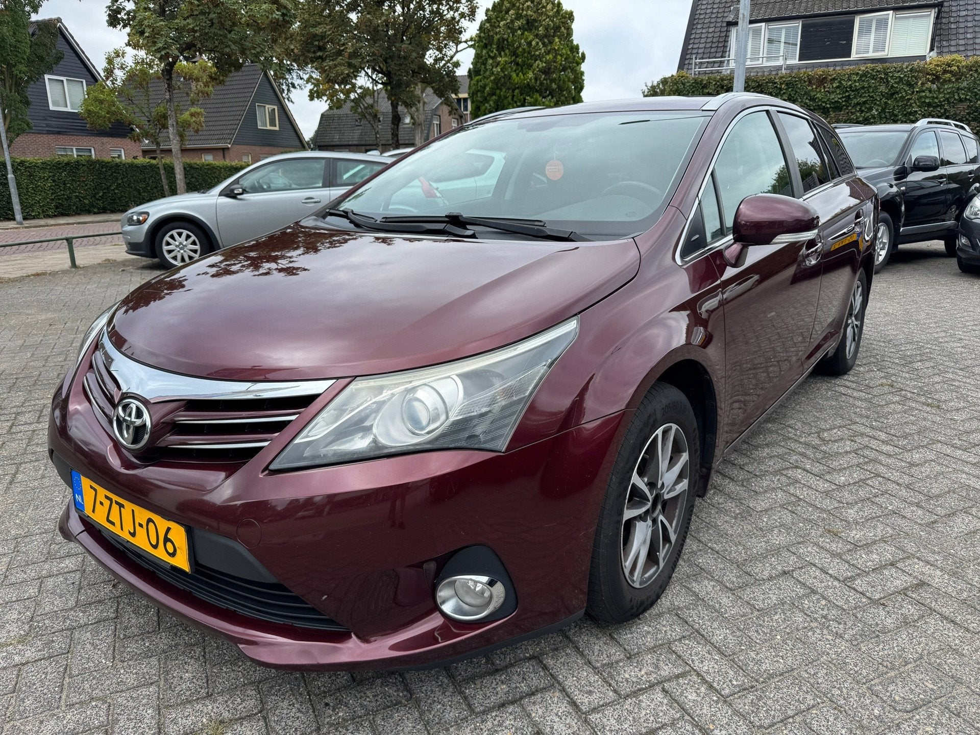 Toyota Avensis Wagon 2.0 D-4D Business Apk 15/6/27,Airco,Cru, Auto's, Voorwielaandrijving, 4 cilinders, Geïmporteerd, 500 kg