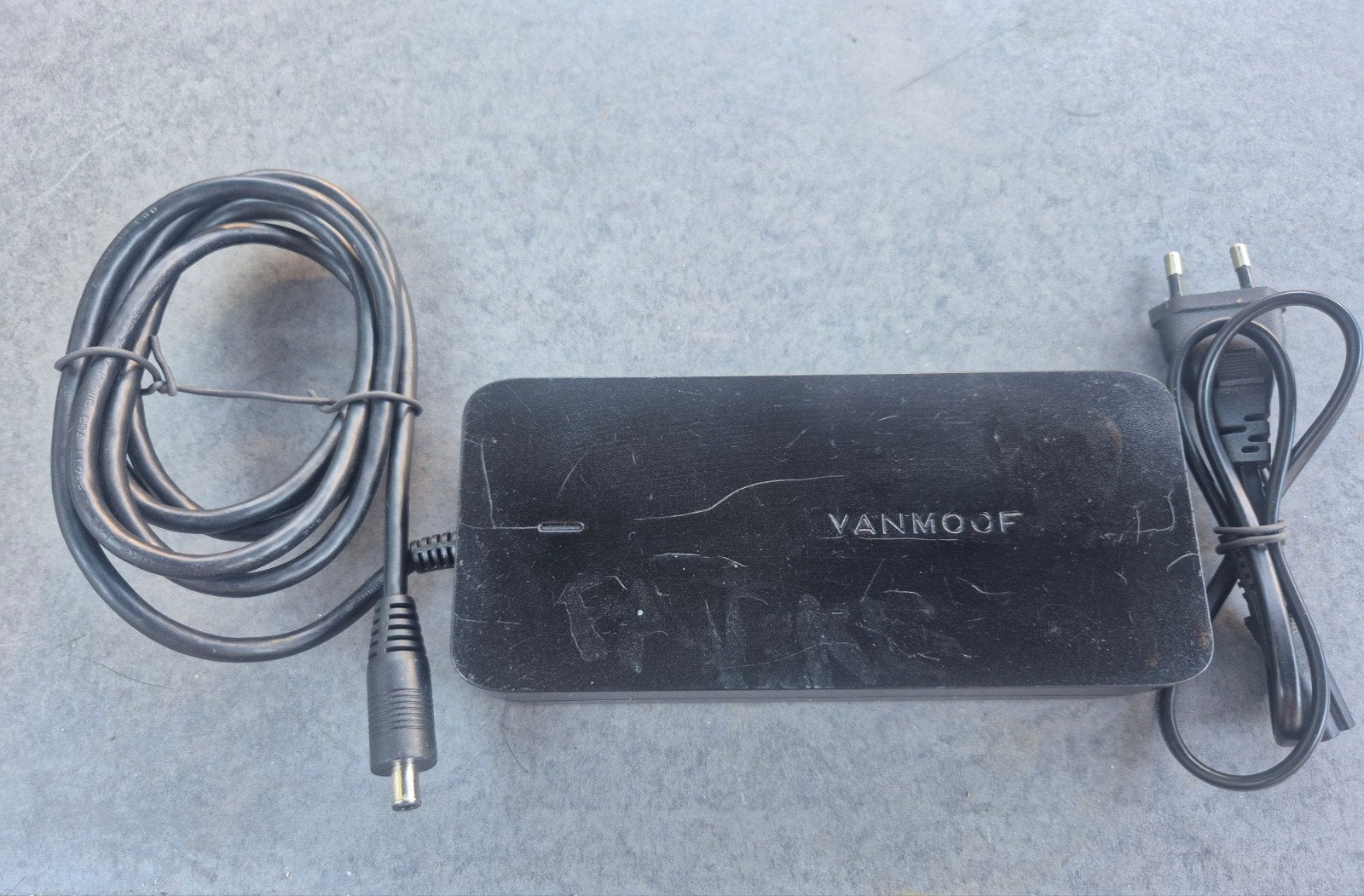 VanMoof Originele Oplader voor S3 & X3 Electrische Fietsen, Ophalen of Verzenden, Gebruikt