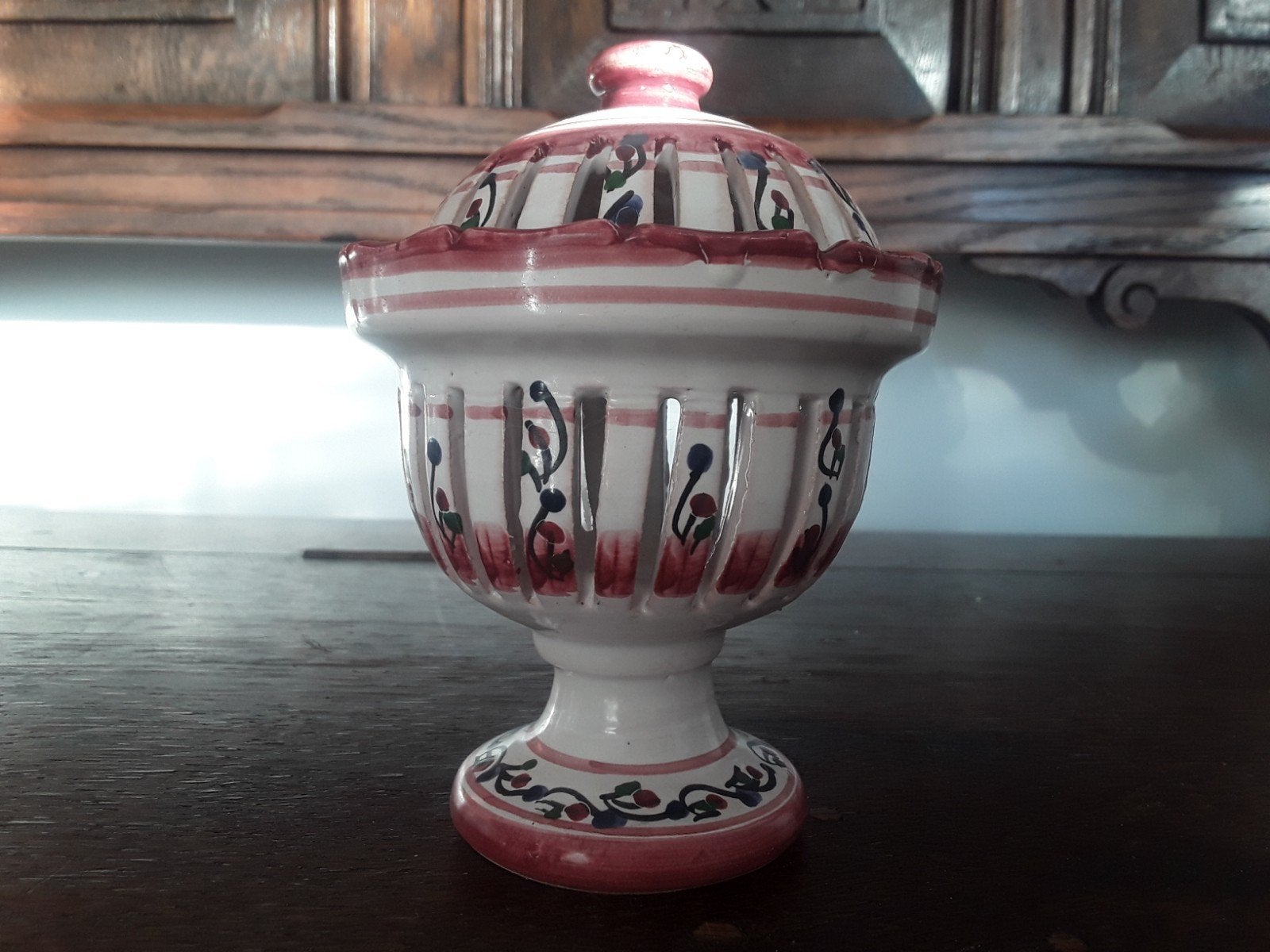Nieuw authentiek opengewerkt typisch Grieks potje met deksel, Antiek en Kunst, Curiosa en Brocante, Ophalen of Verzenden