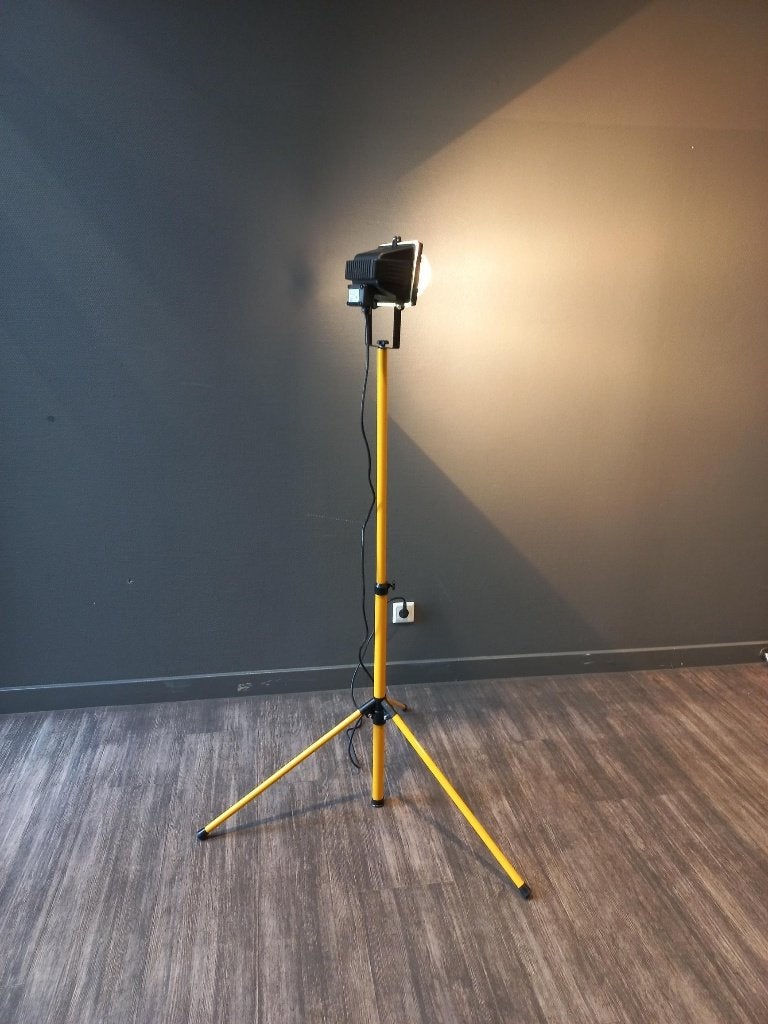 Bouwlamp op statief., Doe-het-zelf en Verbouw, Bouwverlichting, Ophalen of Verzenden, Lamp met armatuur, 500 watt of meer, Nieuw