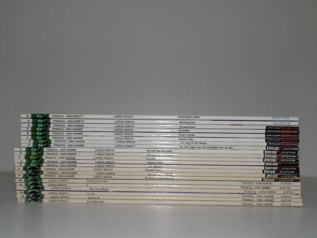 Largo Winch ~ Complete serie 1 t/m 22, Boeken, Complete serie of reeks, Ophalen of Verzenden, Zo goed als nieuw