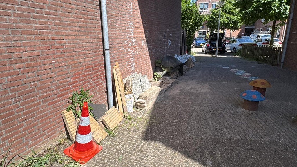 Diverse tuinmaterialen tegels, kantbanden kunstgras hout, Ophalen, Gebruikt, Overige materialen, Overige typen