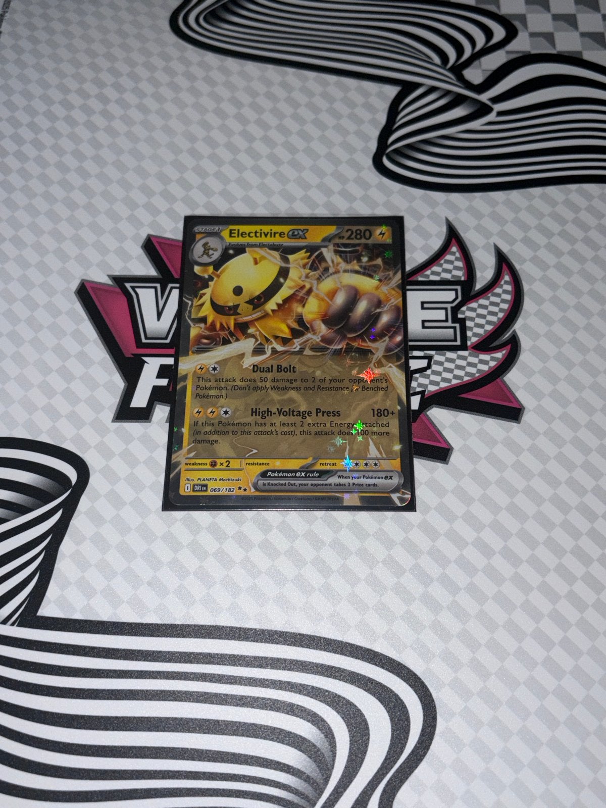 Pokémon TCG: Electivire GX Kaart (069/182), Ophalen of Verzenden, Zo goed als nieuw, Losse kaart