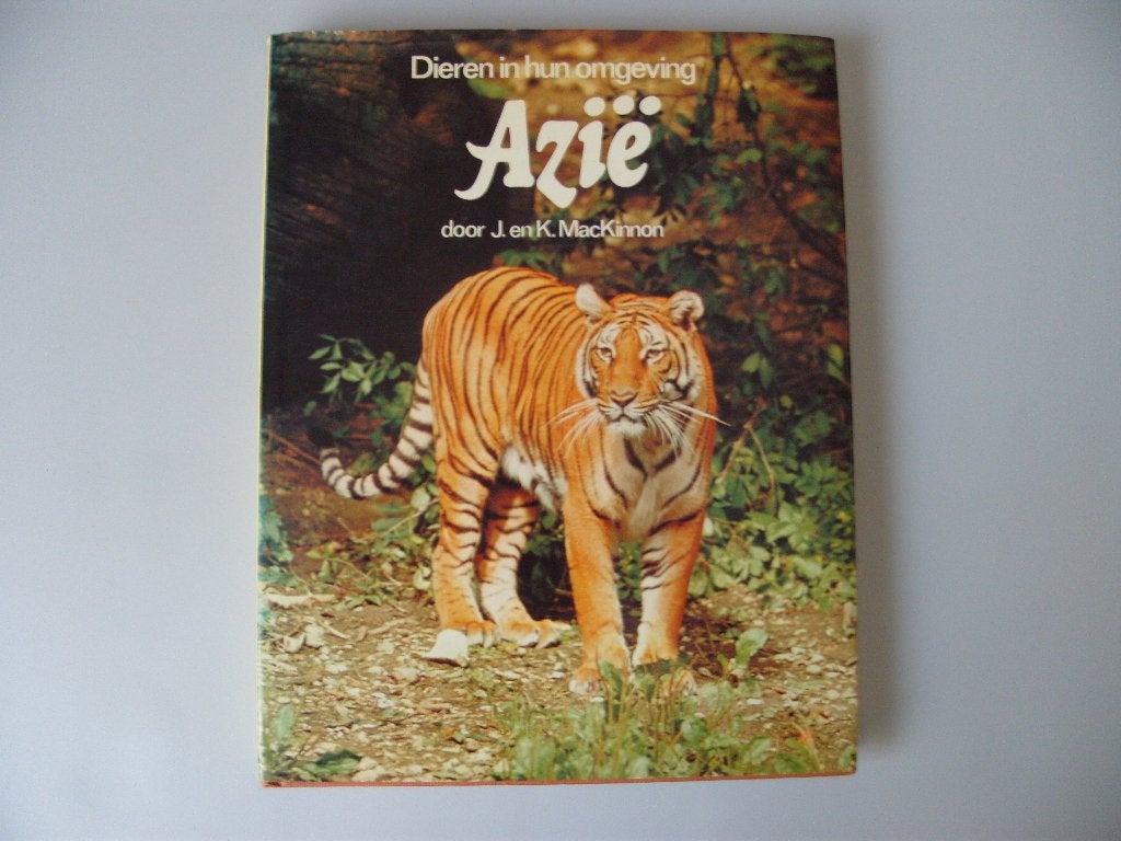 boek “Dieren in hun omgeving Azië”, Gelezen, Overige onderwerpen, J. en K. MacKinnon, Ophalen of Verzenden