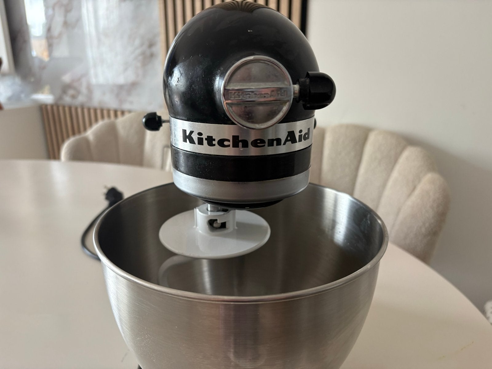 KitchenAid Classic Keukenmachine Zwart - Zo goed als nieuw, Ophalen, 4 liter of meer, Gebruikt, 3 snelheden of meer