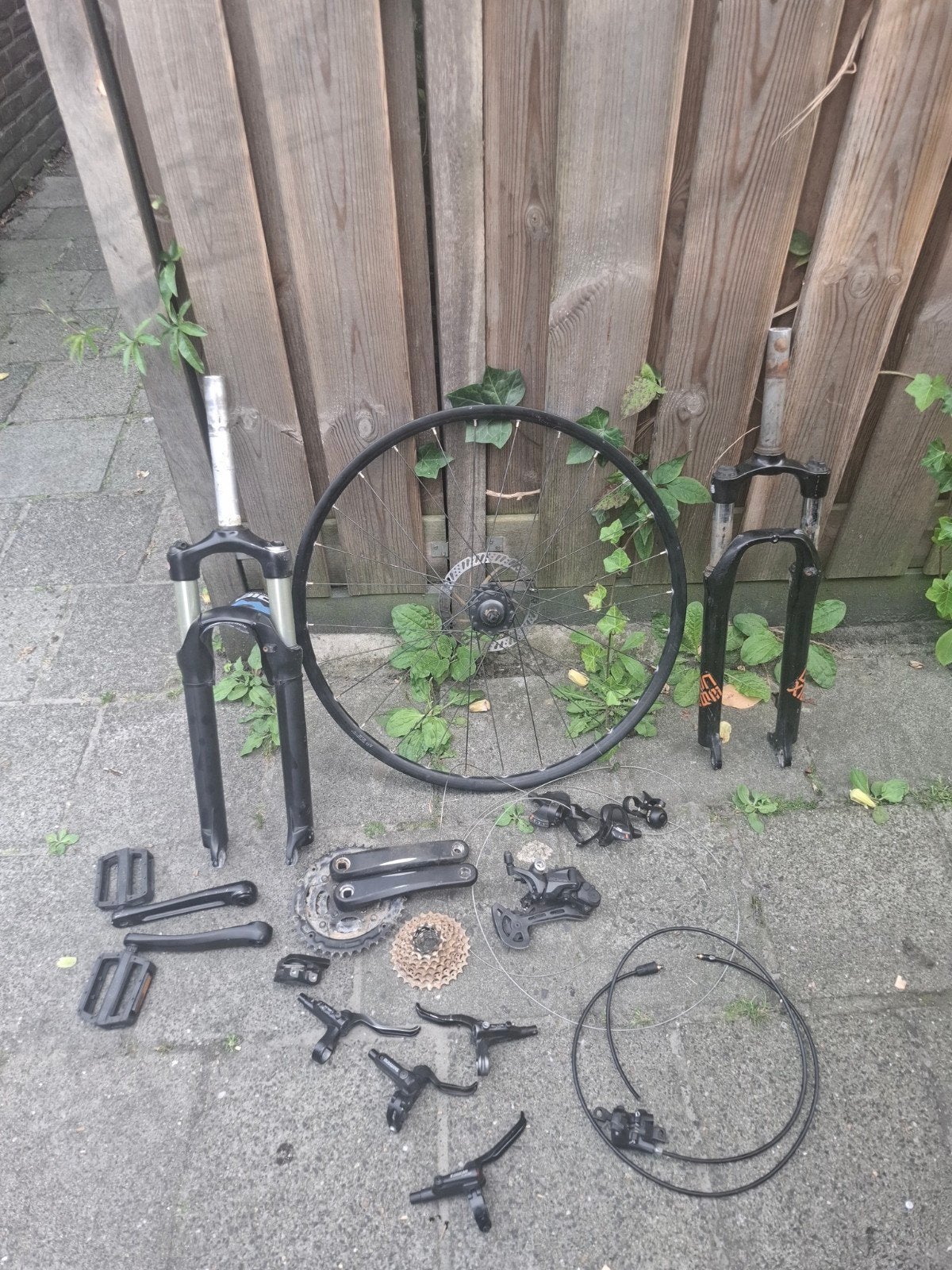 Fiets onderdelen: voorvork, wielen, remmen, pedalen, Fietsen en Brommers, Fietsonderdelen, Gebruikt, Aluminium, Mountainbike, Shimano, Meroca, Sunrace