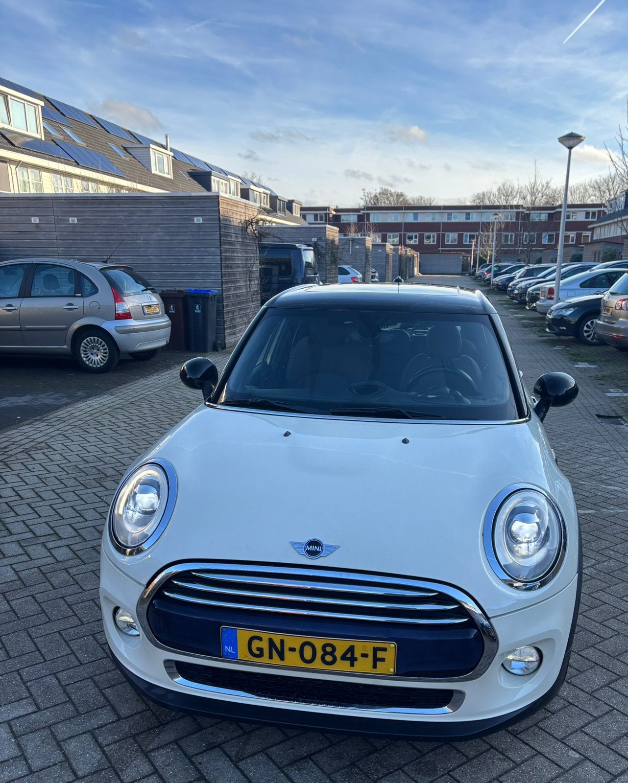 Mini cooper chili 5-deurs (f55) 1.5 136pk 2015 Wit met APK, Auto's, 136 pk, Leder en Stof, Origineel Nederlands, Handgeschakeld