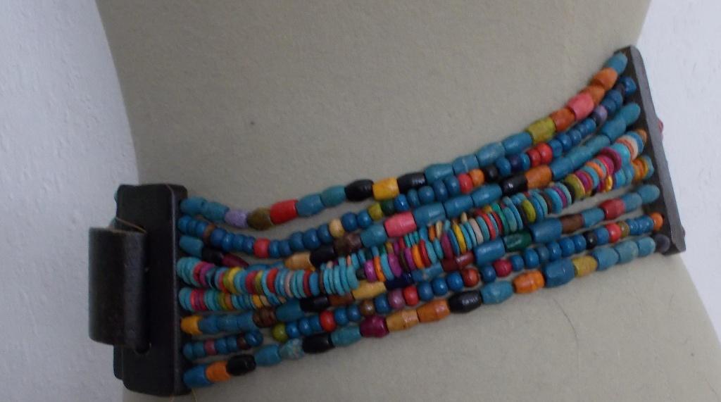 Ethnic houten kleurtjes kralen stretch riem, Overige kleuren, 5 cm of meer, Tailleriem, Gedragen