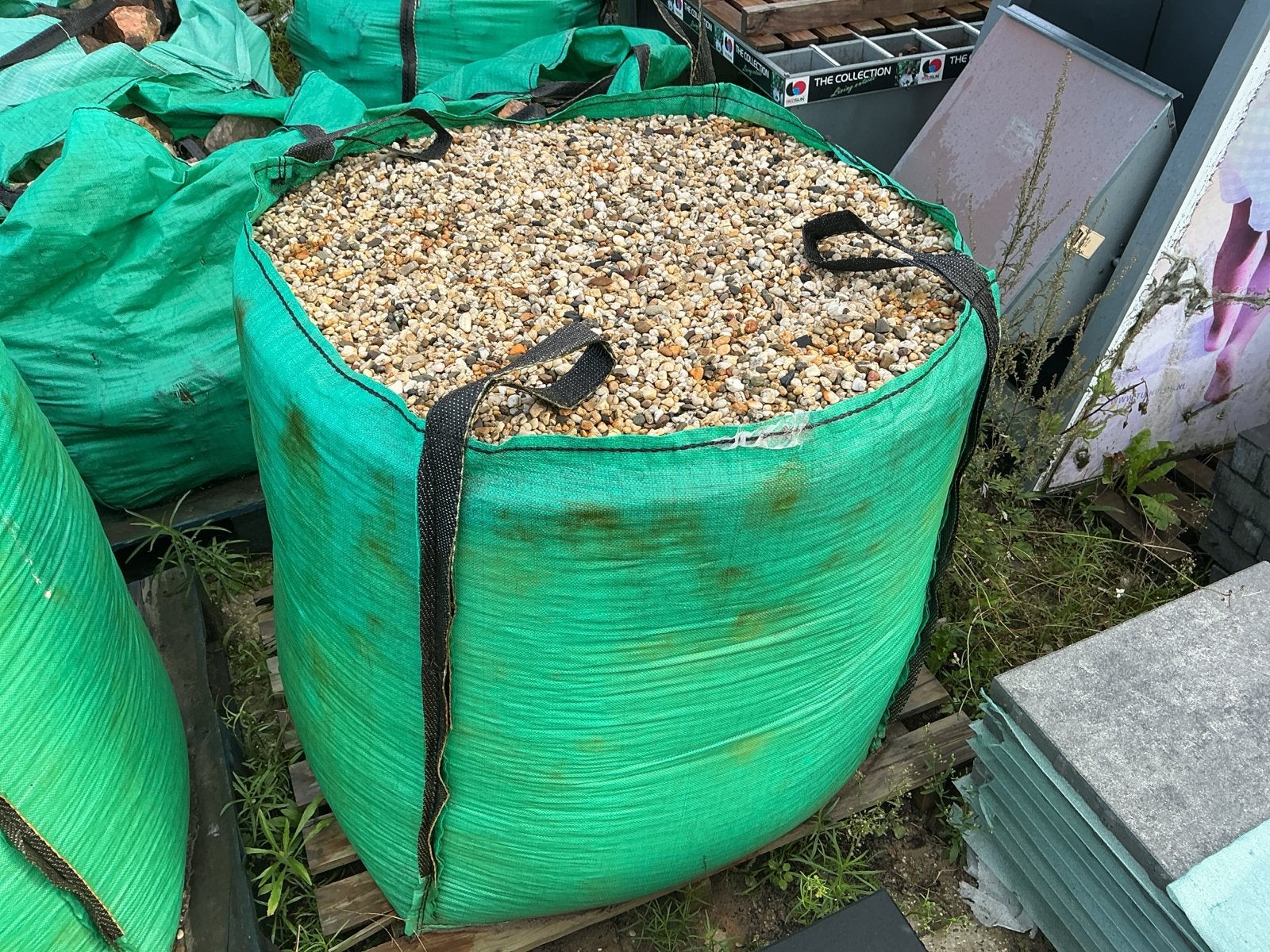 2 stuks beschikbaar Bigbag grind - Diverse kleuren en maten, Ophalen of Verzenden, Gebruikt, Multi, Grind