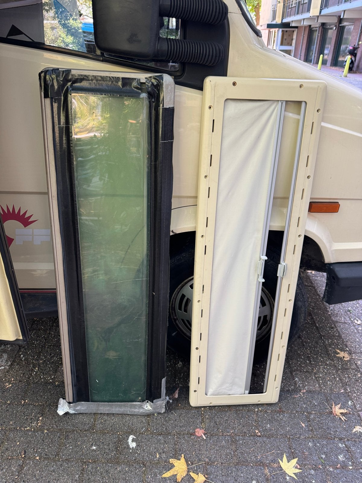 Alkoof raam 120x37 met barst in binnenraam, Ophalen, Gebruikt