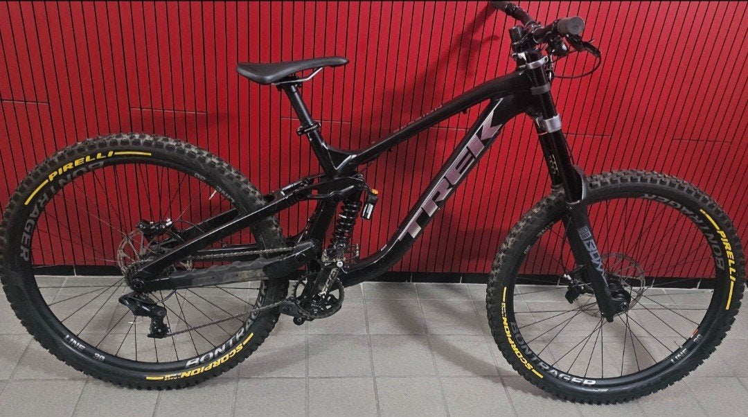 Trek session xl Downhill Mountainbike high pivot 2024, Gebruikt, 57 cm of meer, Ophalen of Verzenden, Schijfrem