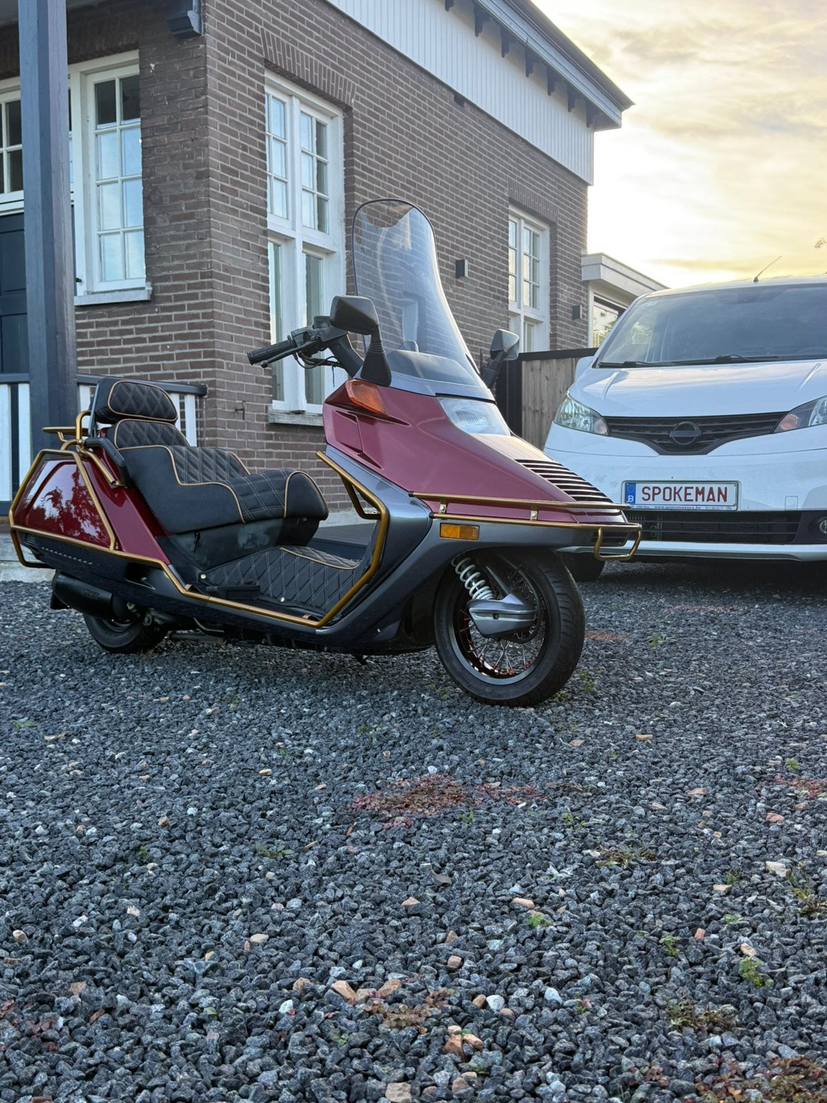 Te koop dikste kustom honda helix van nederland geen 2e van, Motoren, 250 cc, Handvatverwarming, Scooter, Gebruikt